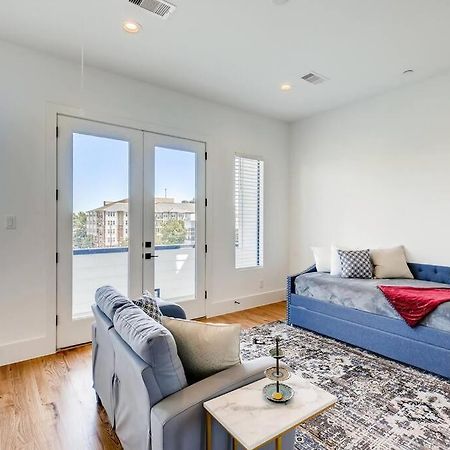 4 Story Home Mins To Downtown Houston With City Views Εξωτερικό φωτογραφία