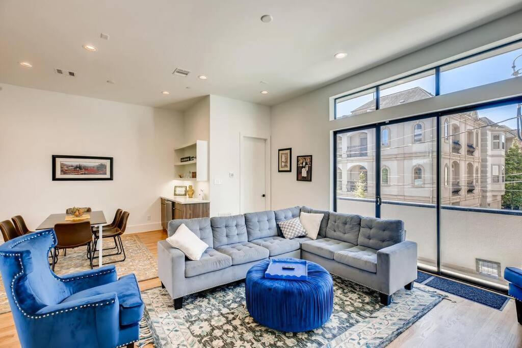 4 Story Home Mins To Downtown Houston With City Views Εξωτερικό φωτογραφία